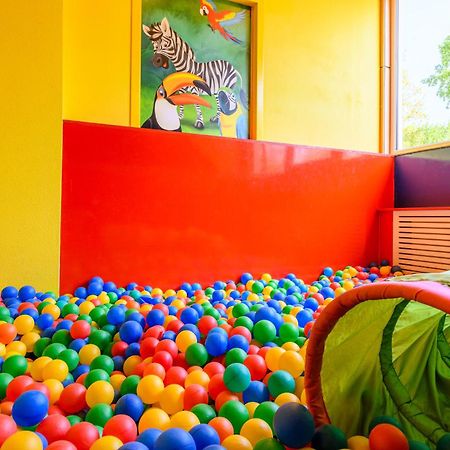Summio Landgoed Het Grote Zand Hotel Hooghalen Bagian luar foto