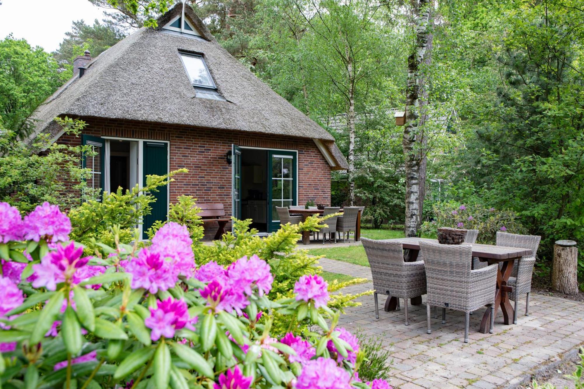 Summio Landgoed Het Grote Zand Hotel Hooghalen Ruang foto